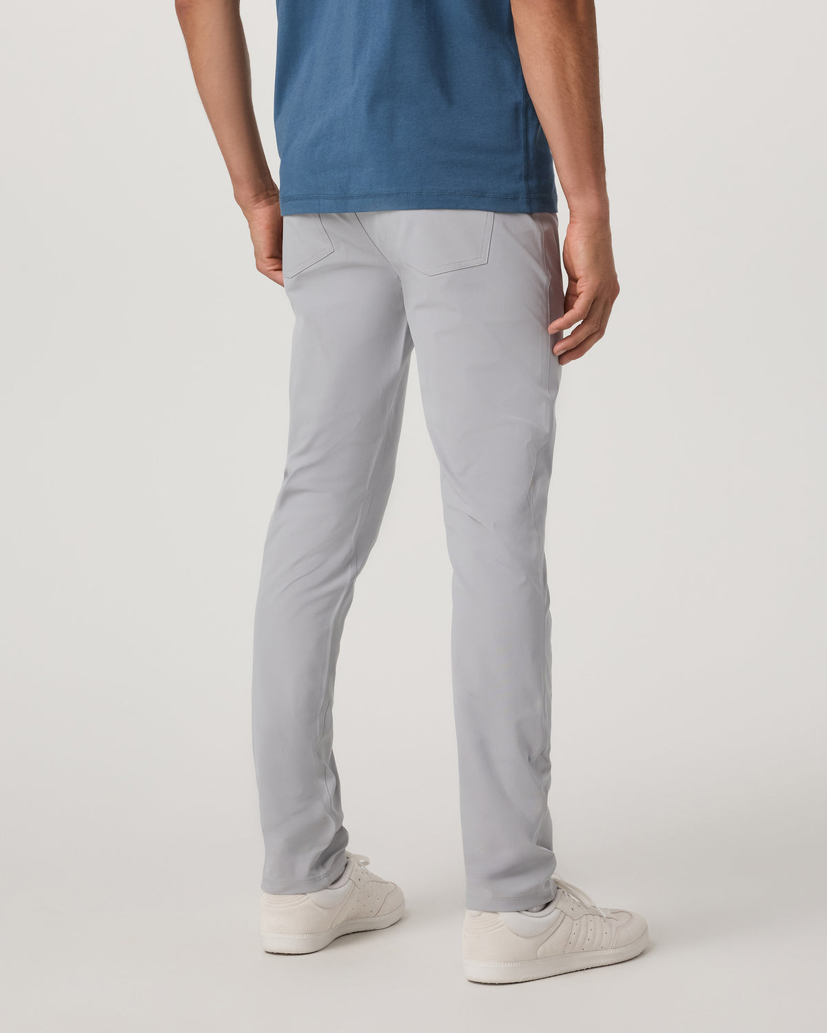 Meta Pant Athletic Slim Fit 32" Sea Fog 5-Pocket Pants | Vuori Sale