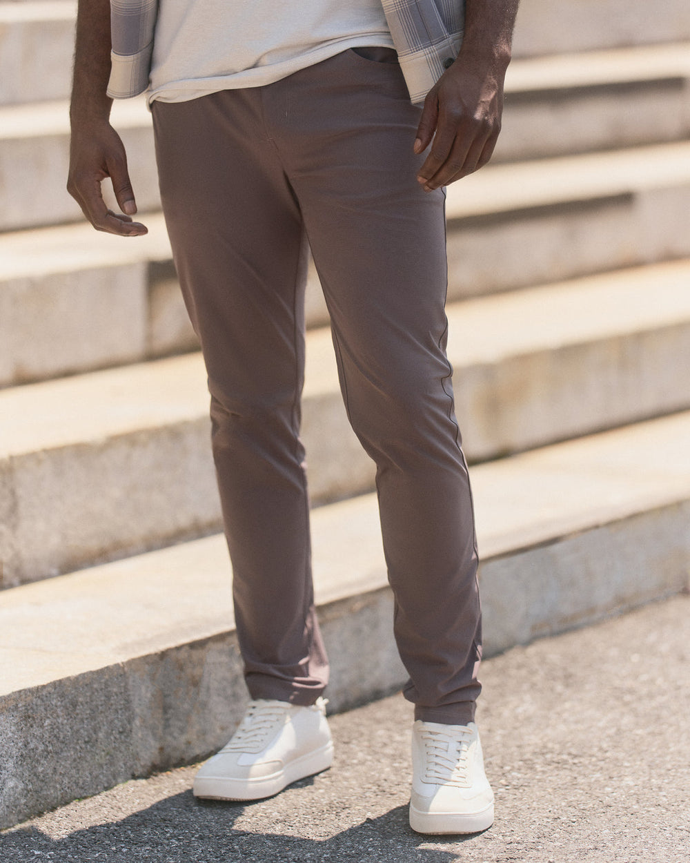 Meta Pant Athletic Slim Fit 30" Men's Warm Grey Pants | Vuori Discount