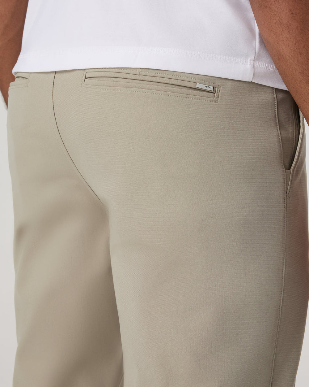 Meta Trouser Classic Fit 32" Men's Truffle Tailored Pants | Vuori Online