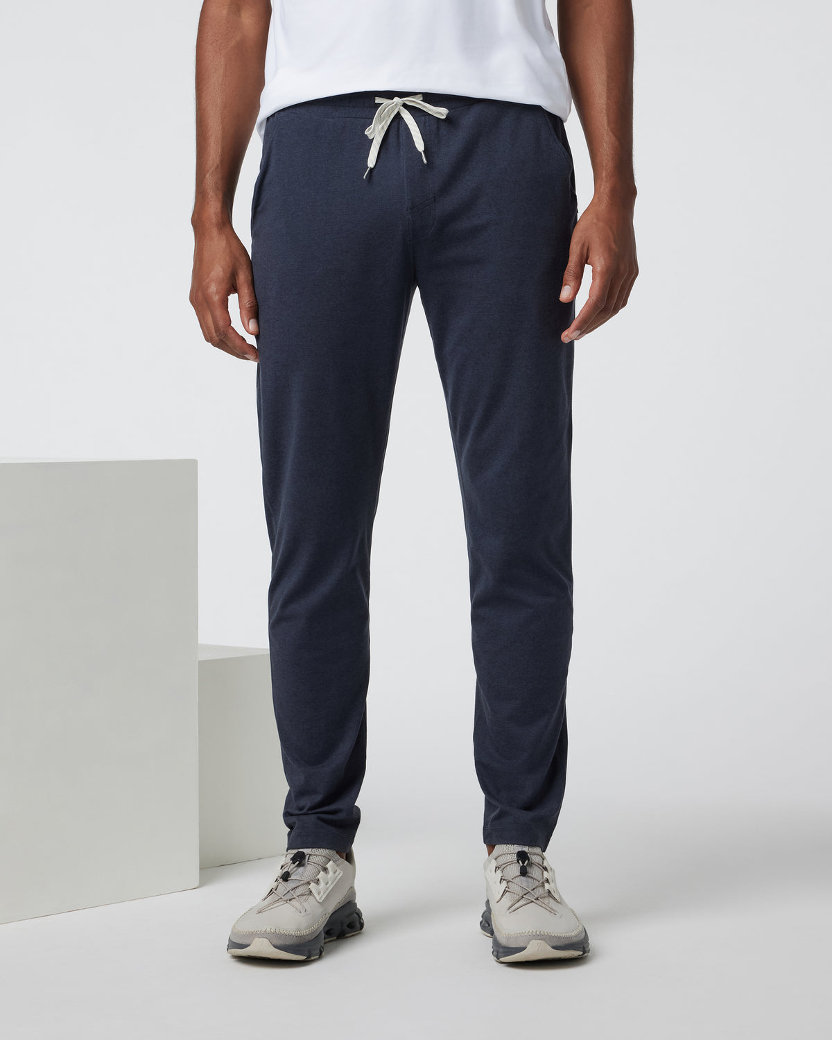 Ponto Performance Pant Men's Midnight Heather Pants | Vuori Clothing