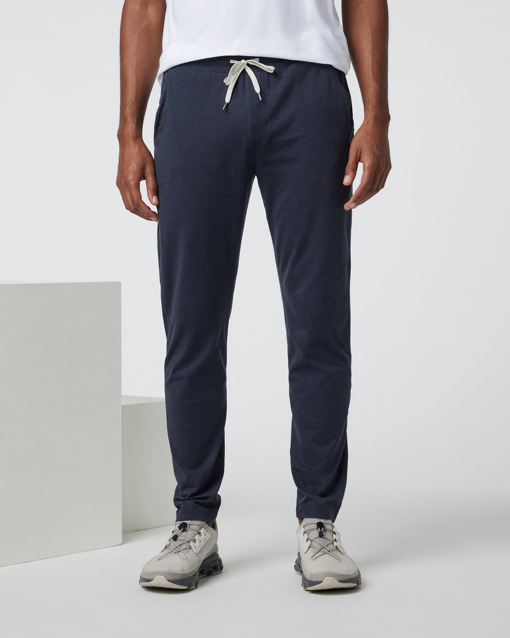 Ponto Performance Pant Men's Midnight Heather Pants | Vuori Clothing