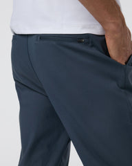 Cascade Tech Chino Pant Men's Ink Chinos | Vuori