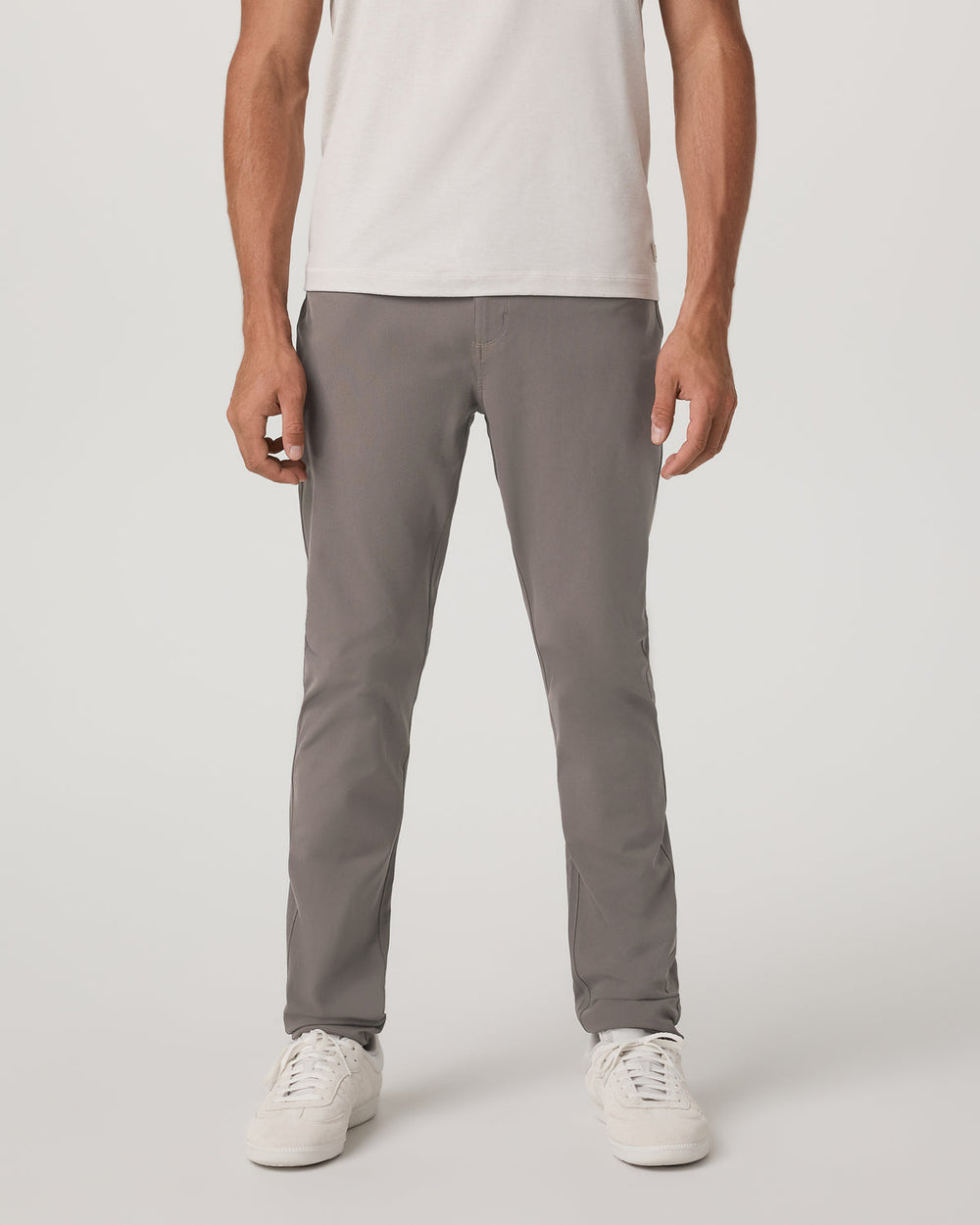 Meta Pant Athletic Slim Fit 32" Warm Grey 5-Pocket Pants | Vuori On sale