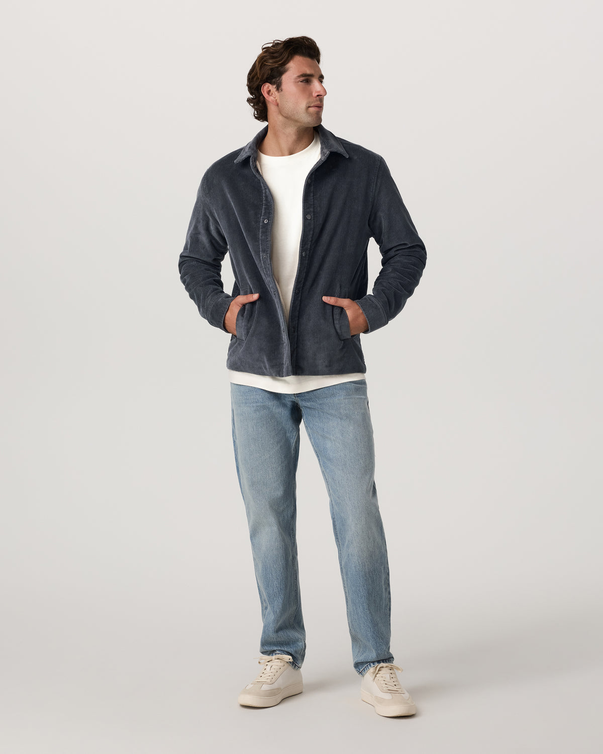 Vuori Vintage Jean Classic Fit 30" Light Wash Denim | Vuori Outlet