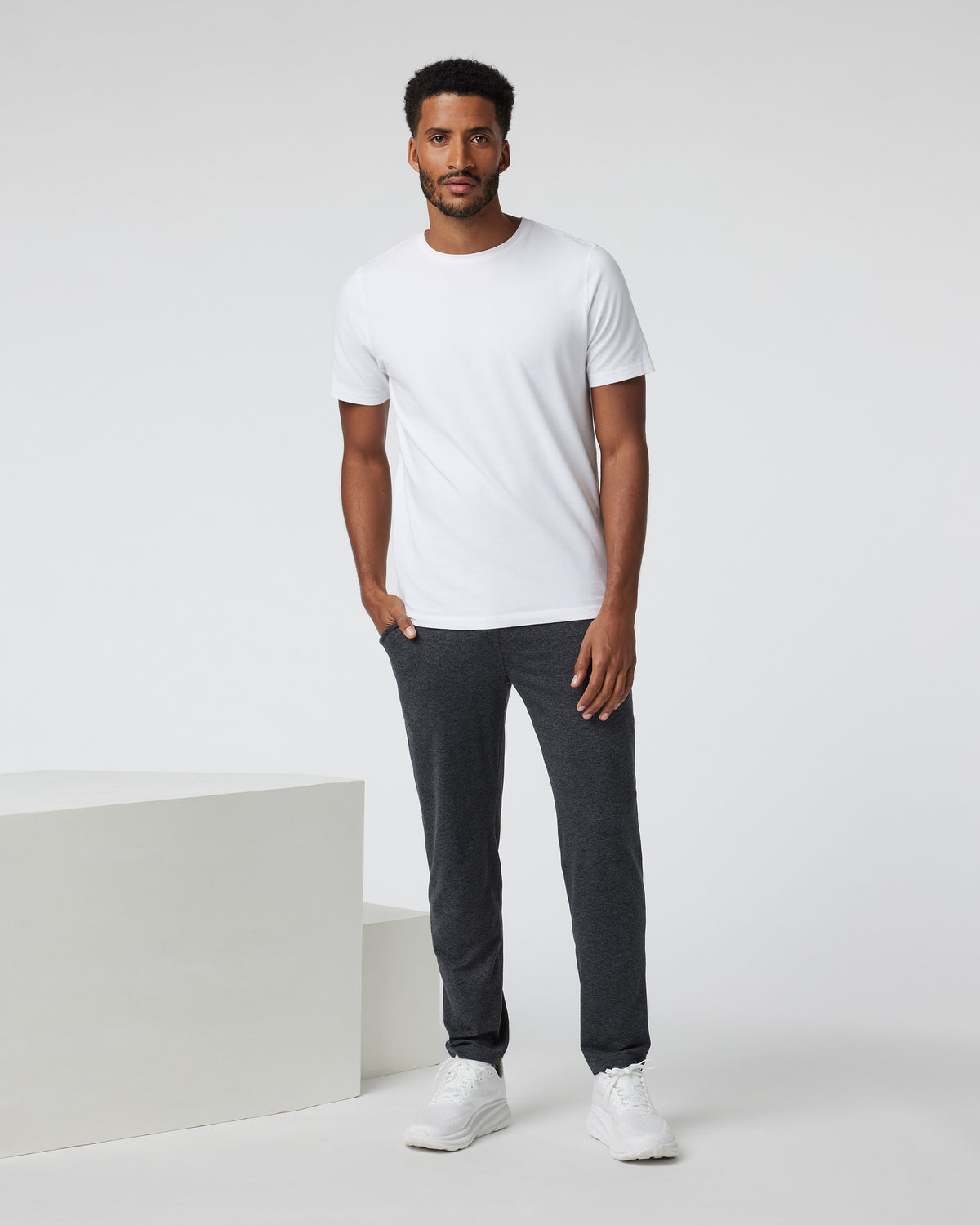 Ponto Performance Pant Men's Charcoal Pants | Vuori US