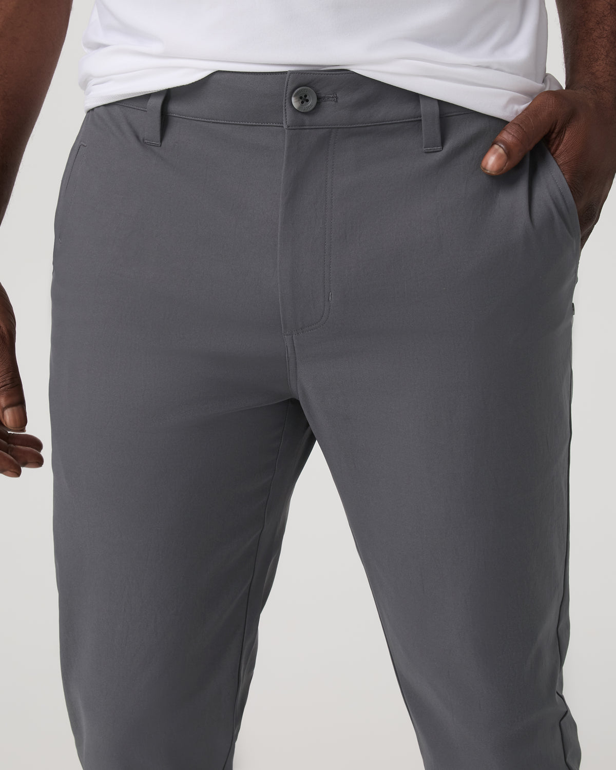 Cascade Tech Chino Pant Charcoal Chinos Clothing | Vuori Clothing