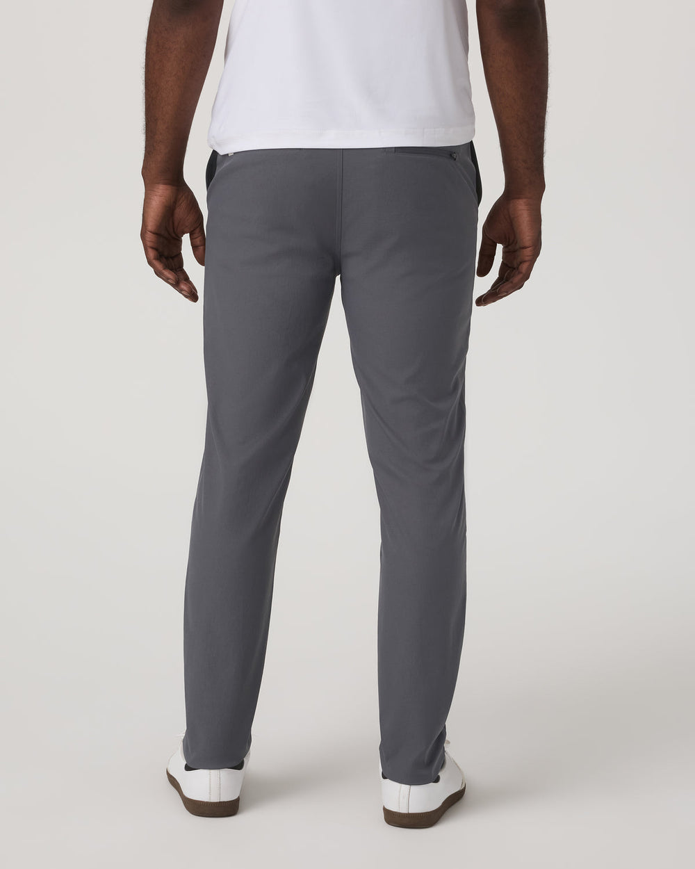 Cascade Tech Chino Pant Charcoal Chinos Clothing | Vuori Clothing