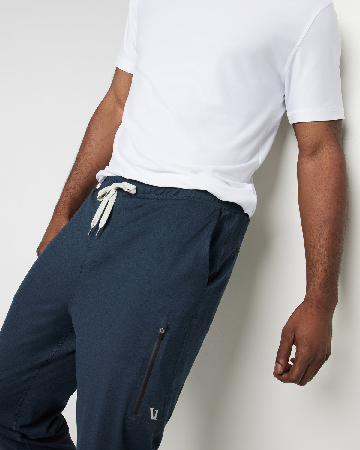 Sunday Performance Jogger Ink Navy Blue Joggers | Vuori