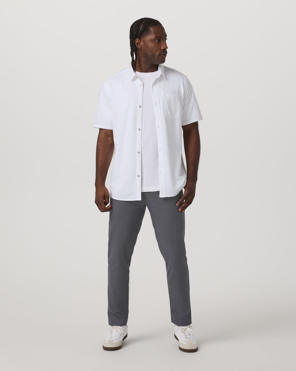 Cascade Tech Chino Pant 32" Men's Charcoal Chinos | Vuori