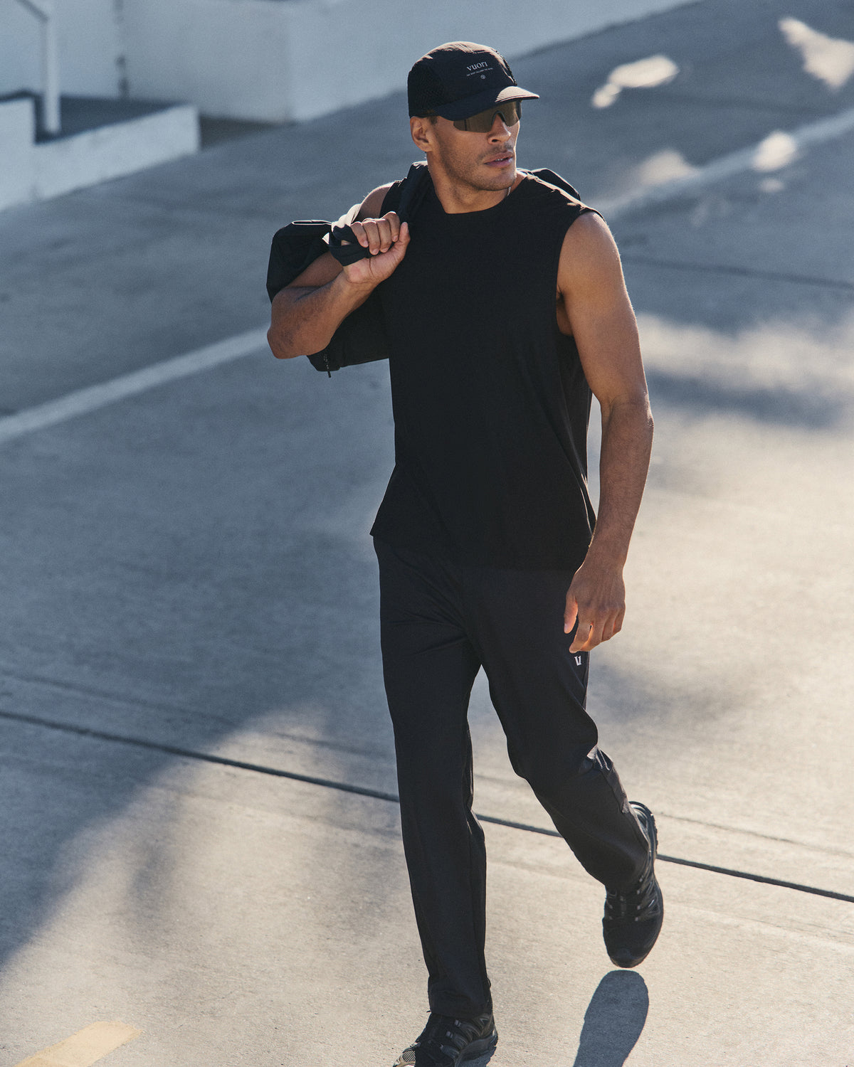 Sunday Performance Track Pant 30" Men's Black Pants | Vuori Online
