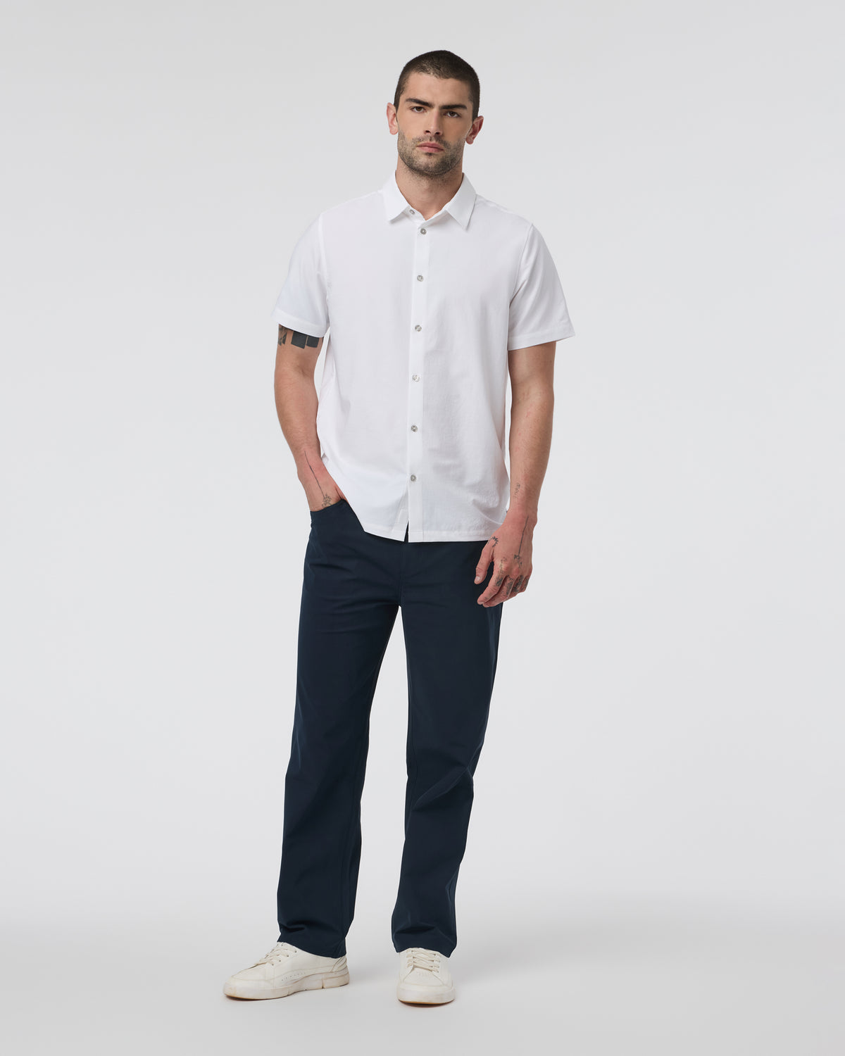 Meta Pant Relaxed Fit 32" Ink | Vuori Outlet