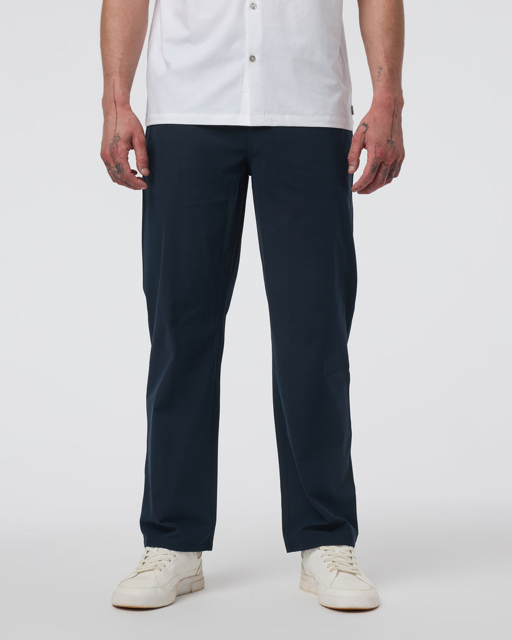 Meta Pant Relaxed Fit 32" Ink | Vuori Outlet