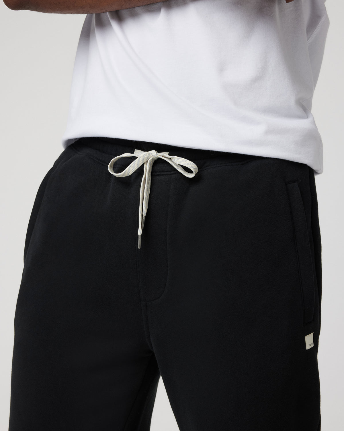 Seaside Sweatpant 28" Men's Relaxed Fit Black Sweatpant | Vuori Online