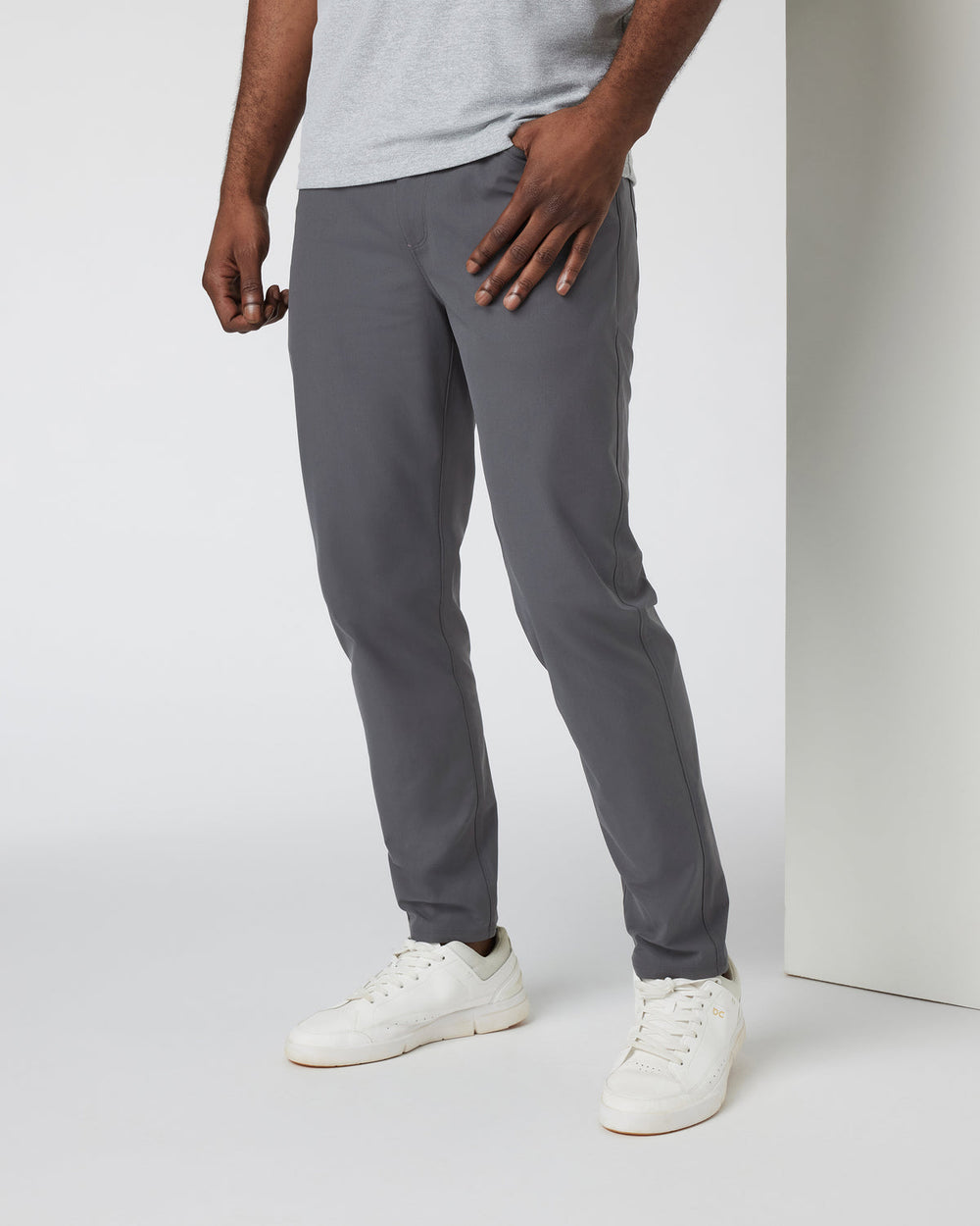 Meta Pant - 34 Men's Charcoal 34" Inseam Pants | Vuori US
