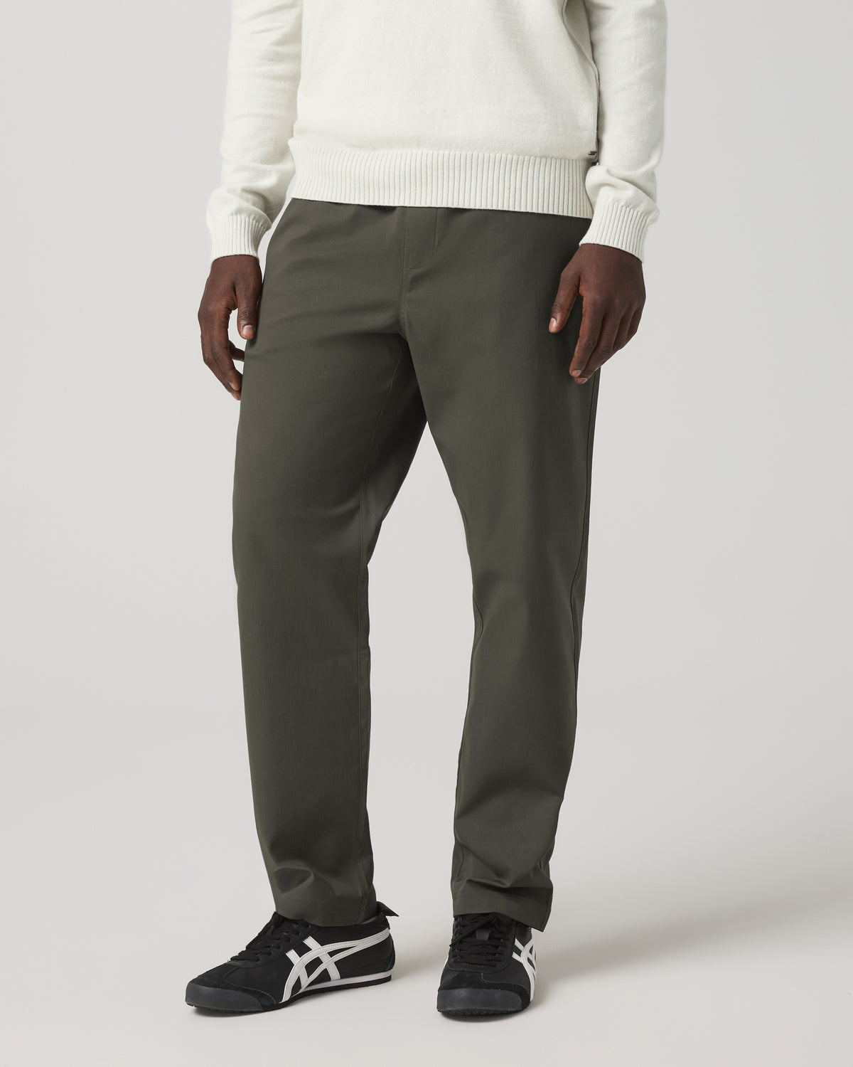 Cascade Elastic Waist Trouser Classic Fit 30" Dark Oregano | Vuori Clothing