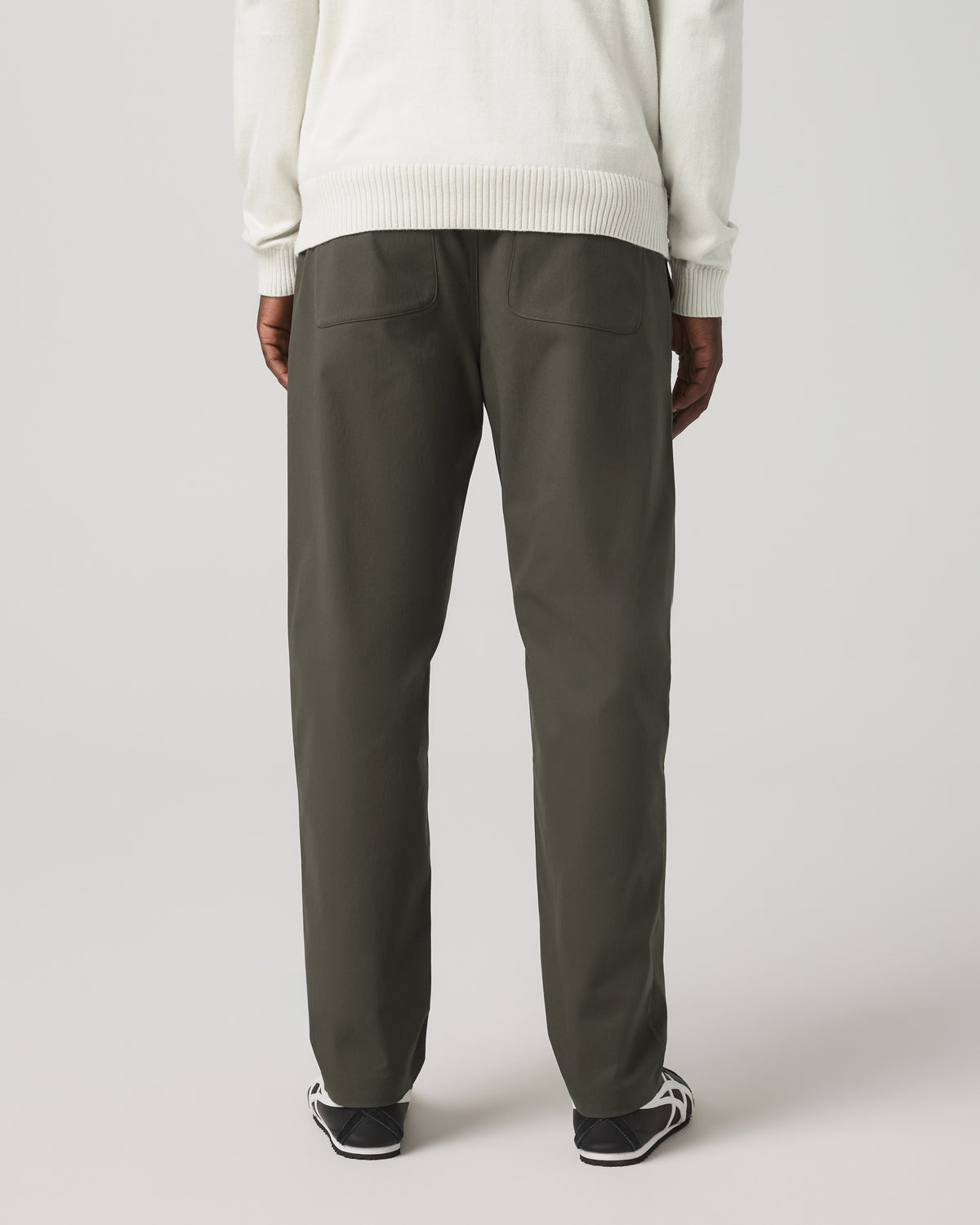Cascade Elastic Waist Trouser Classic Fit 30" Dark Oregano | Vuori Clothing