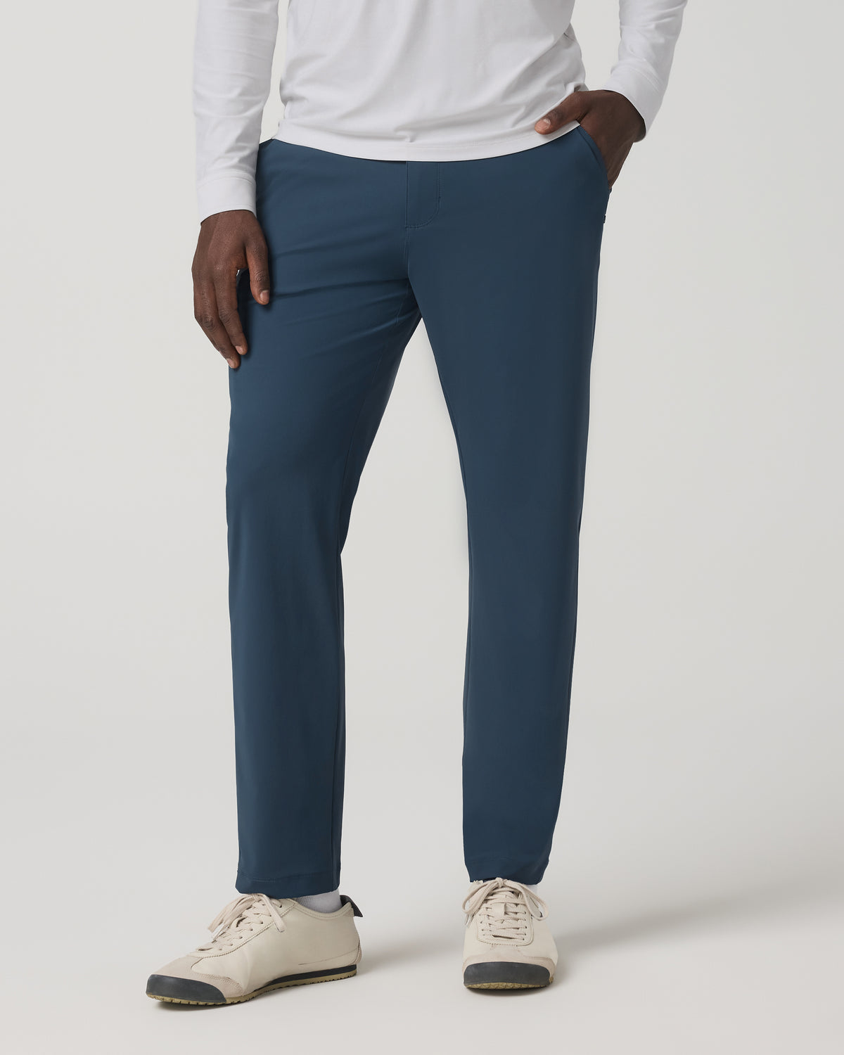 Fleet Trouser Classic Fit 30" Men's Ocean Blue Chino Pant | Vuori Online