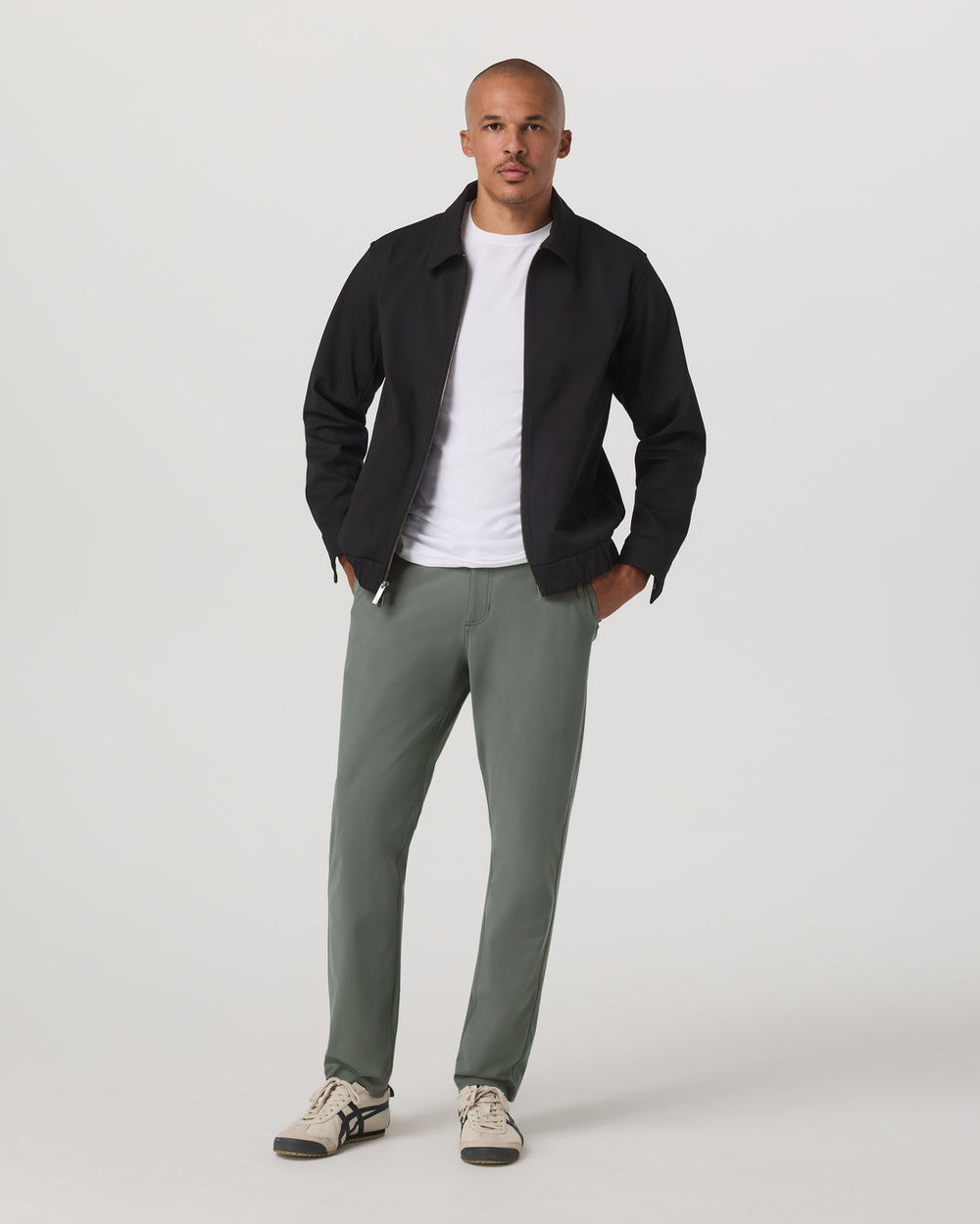 Meta Trouser Classic Fit 32" Men's Light Oregano Pants | Vuori Outlet