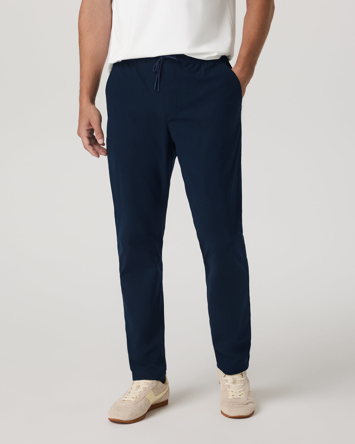 Meta Elastic Waist Pant Classic Fit Men's Ink Pants | Vuori Clothing