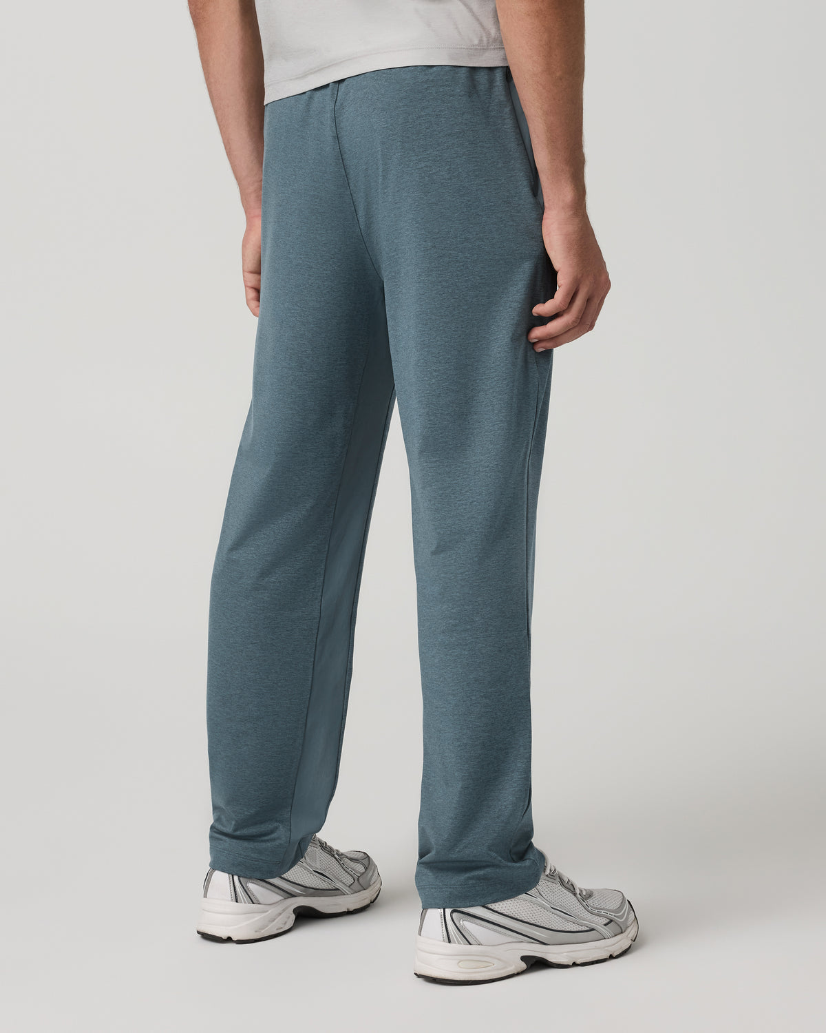 Men's Sunday Performance Track Pant 30" Blue Sea Heather| Vuori | Vuori On sale