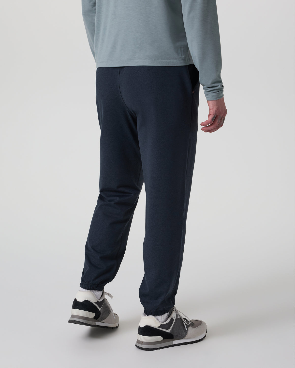 Coronado Performance Sweatpant Classic 28" Midnight Heather | Vuori US