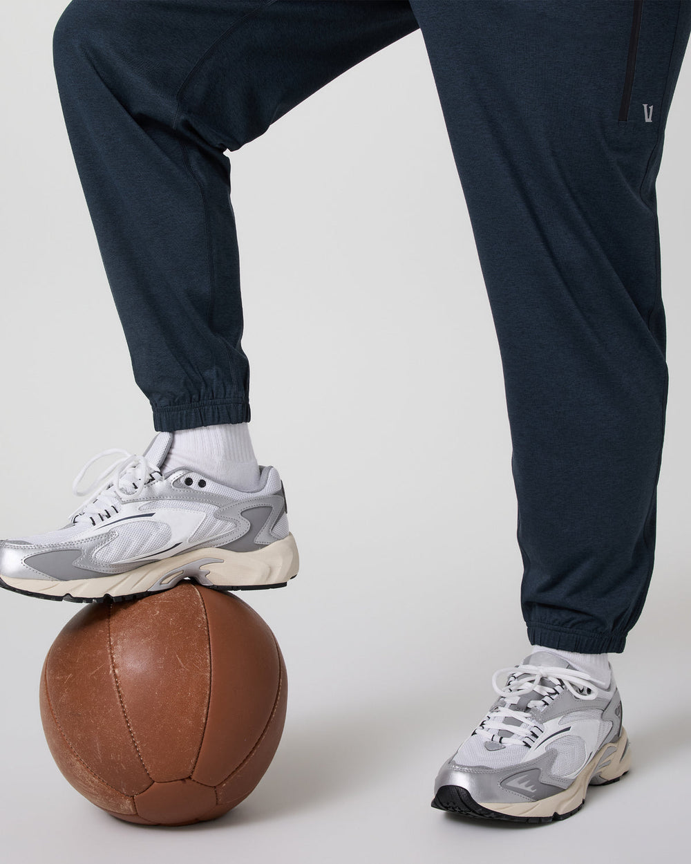 Sunday Performance Sweatpant Classic 28" Ink Heather | Vuori