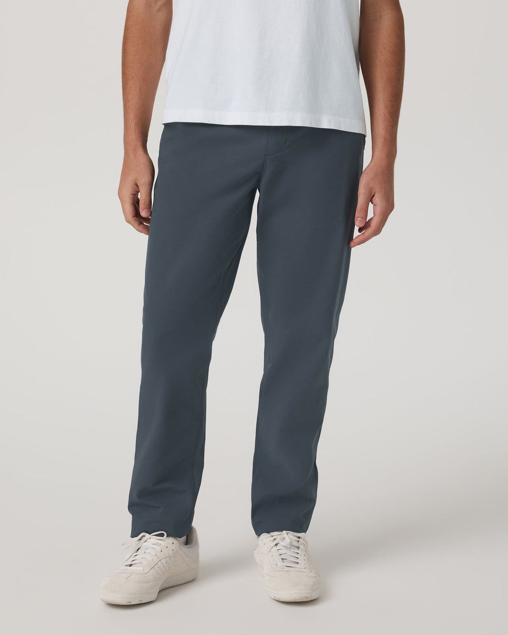 Meta Elastic Waist Pant Classic Fit Men's Charcoal Pants | Vuori Clothing