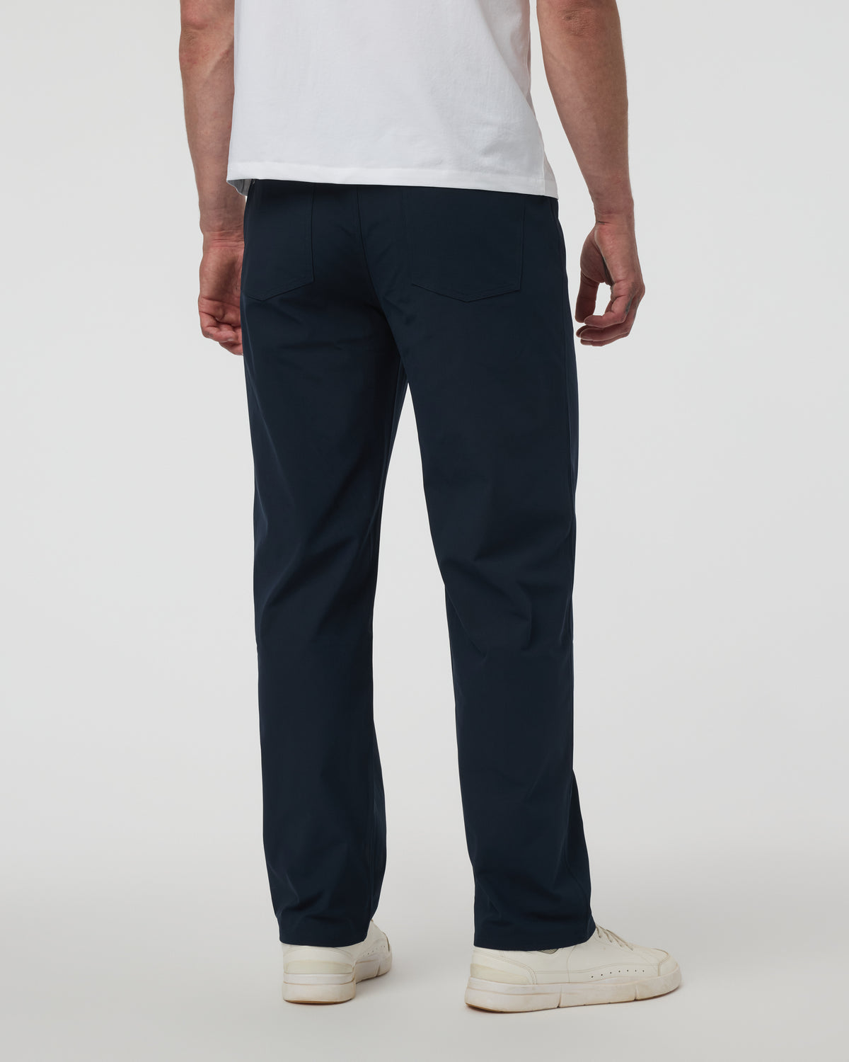 Meta Pant Relaxed 30" Ink | Vuori Online