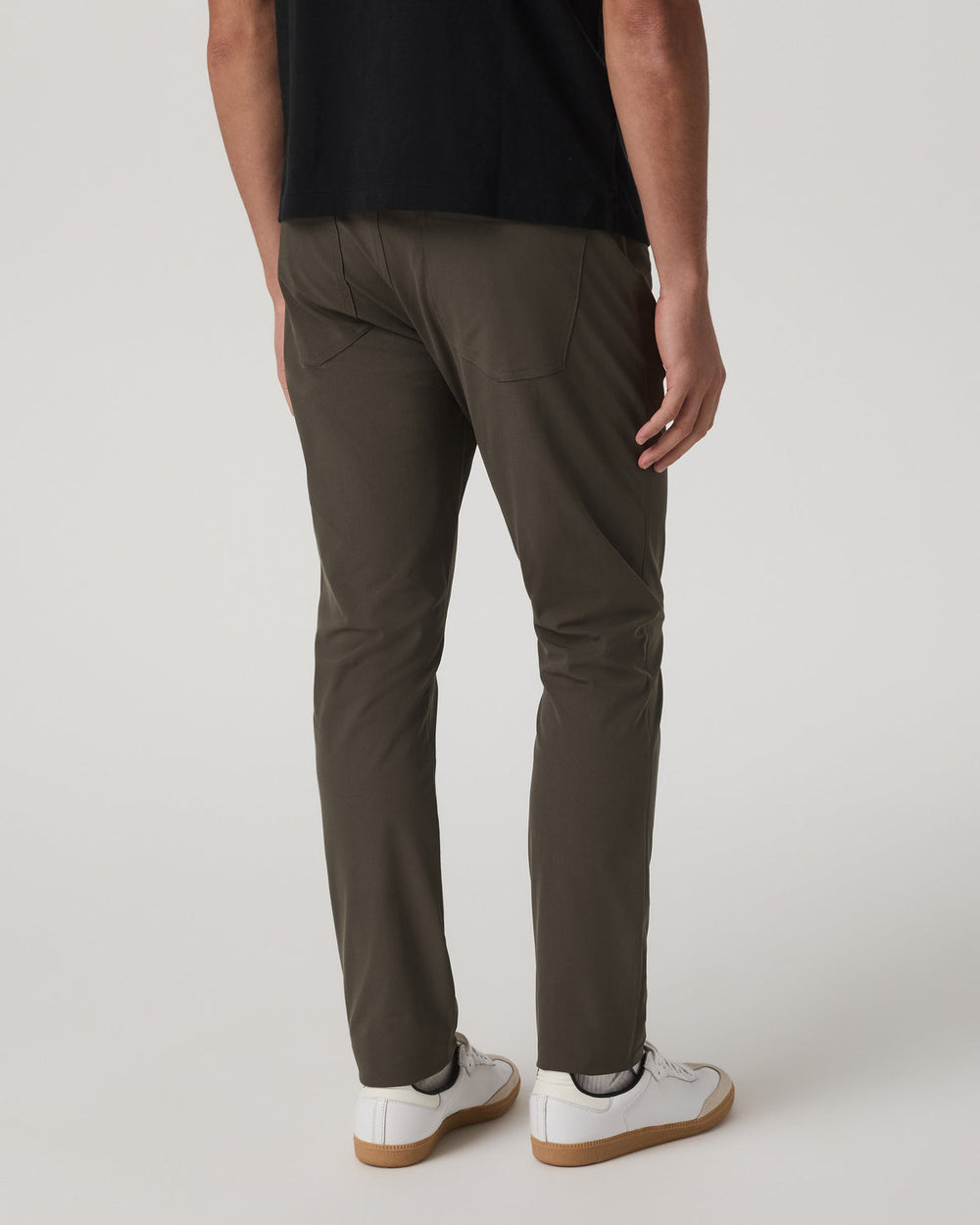 Vuori Meta™ Pant Athletic Slim Fit 34” Dark Oregano | Vuori On sale