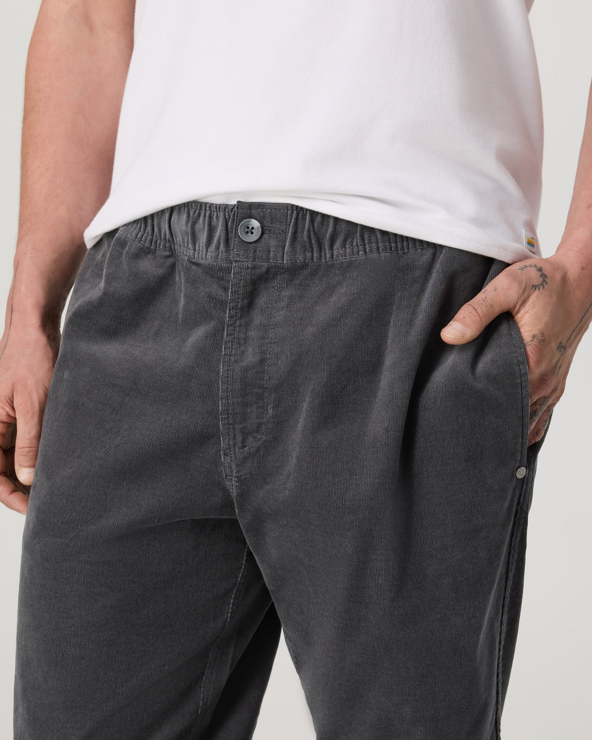 Men's Optimist Elastic Waist Pant Classic Fit Charcoal | Vuori US