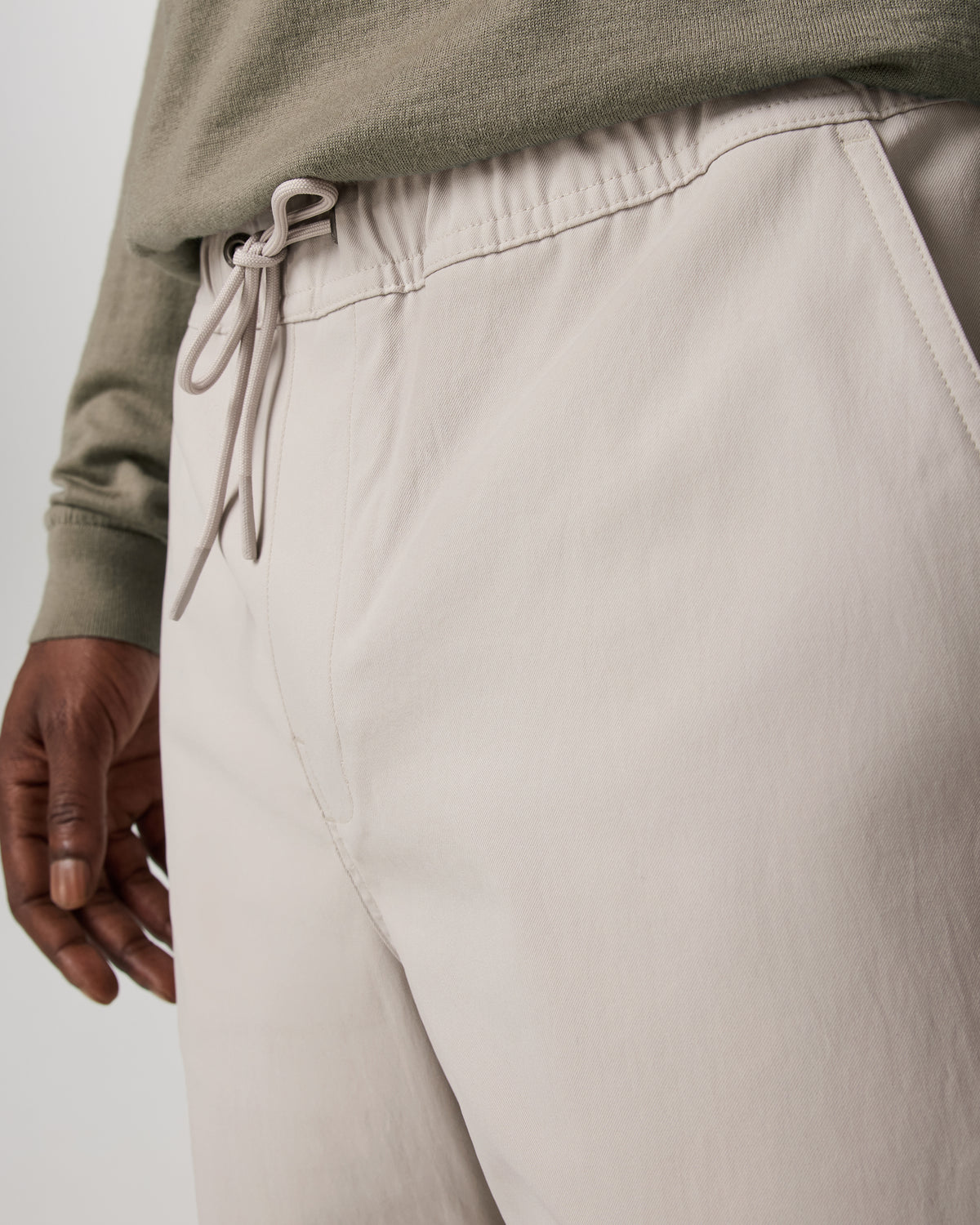 Men's Cascade Elastic Waist Trouser Classic Fit 30" Pewter | Vuori On sale