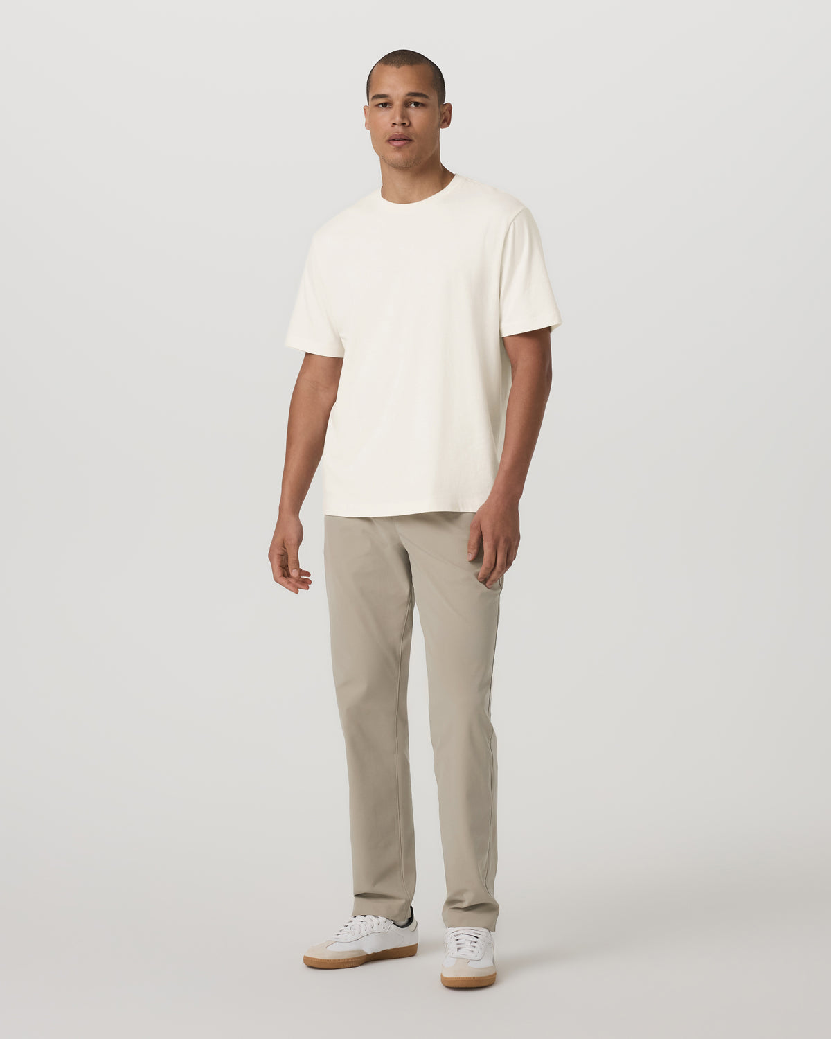 Meta Elastic Waist Pant Classic Fit 32" Men's Truffle Pants | Vuori Clothing