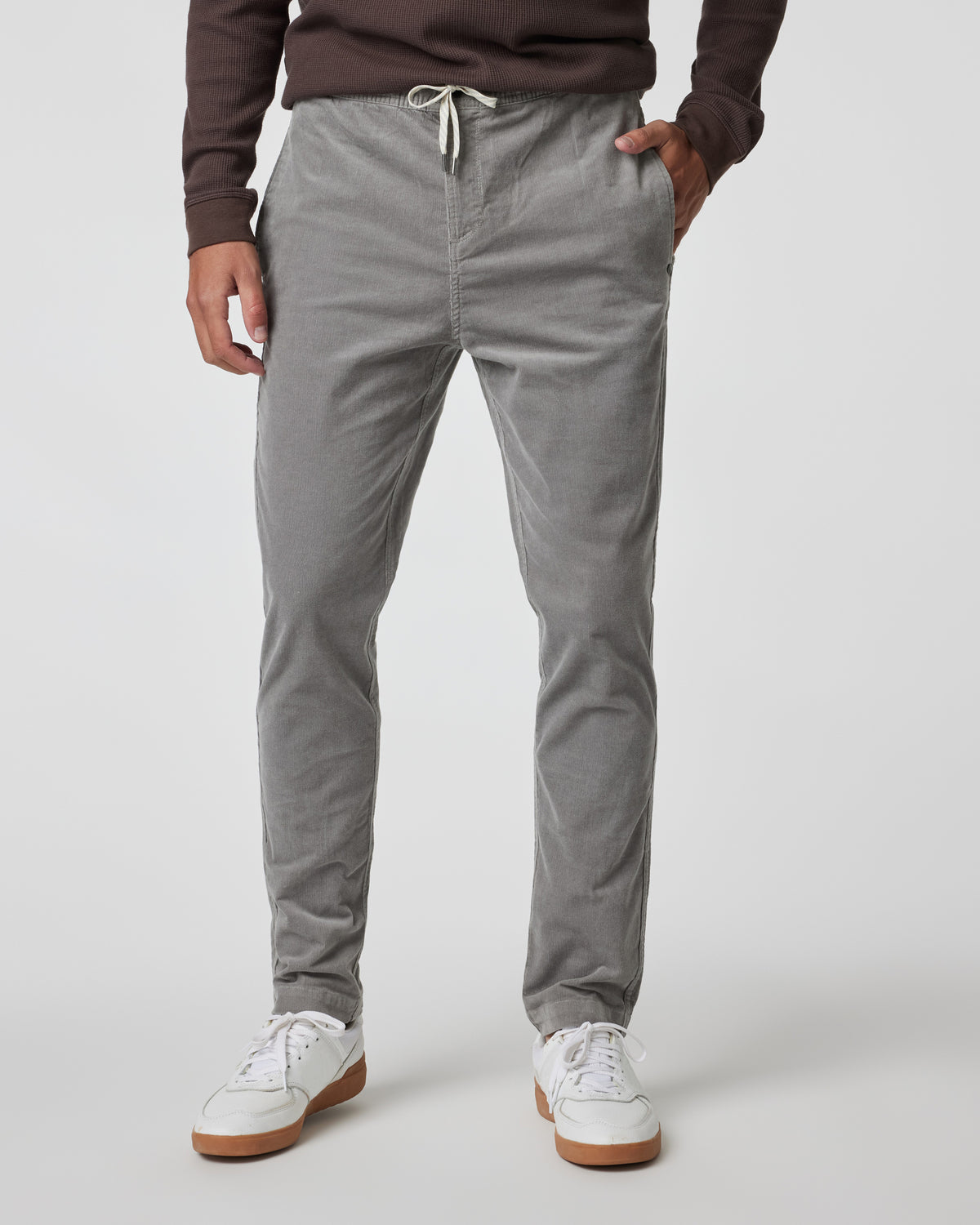 Optimist Pant Men's Shiitake Corduroy Pants | Vuori Outlet