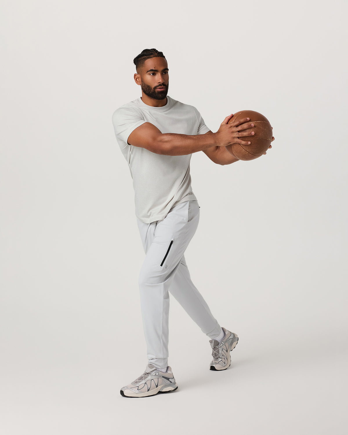 Sunday Performance Jogger 30" Men's Frost Grey Jogger | Vuori For sale