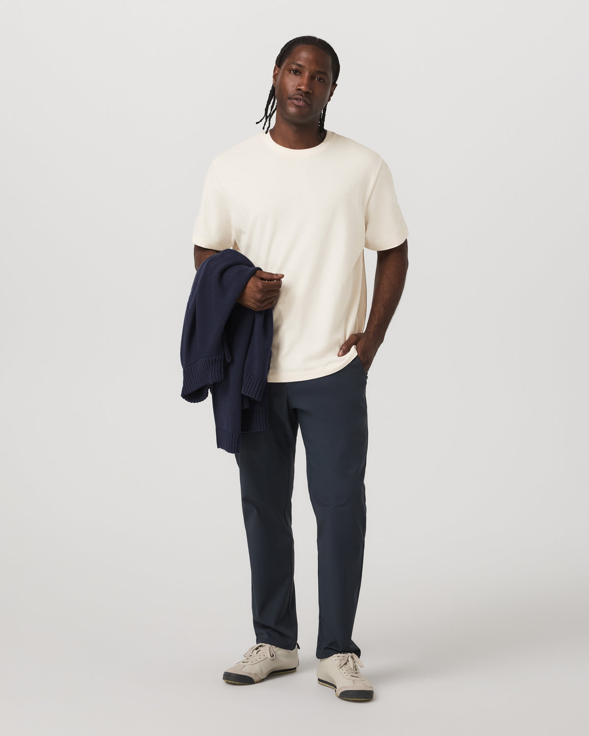 Cascade Chino Classic Fit 30" Men's Ink Pants | Vuori Outlet