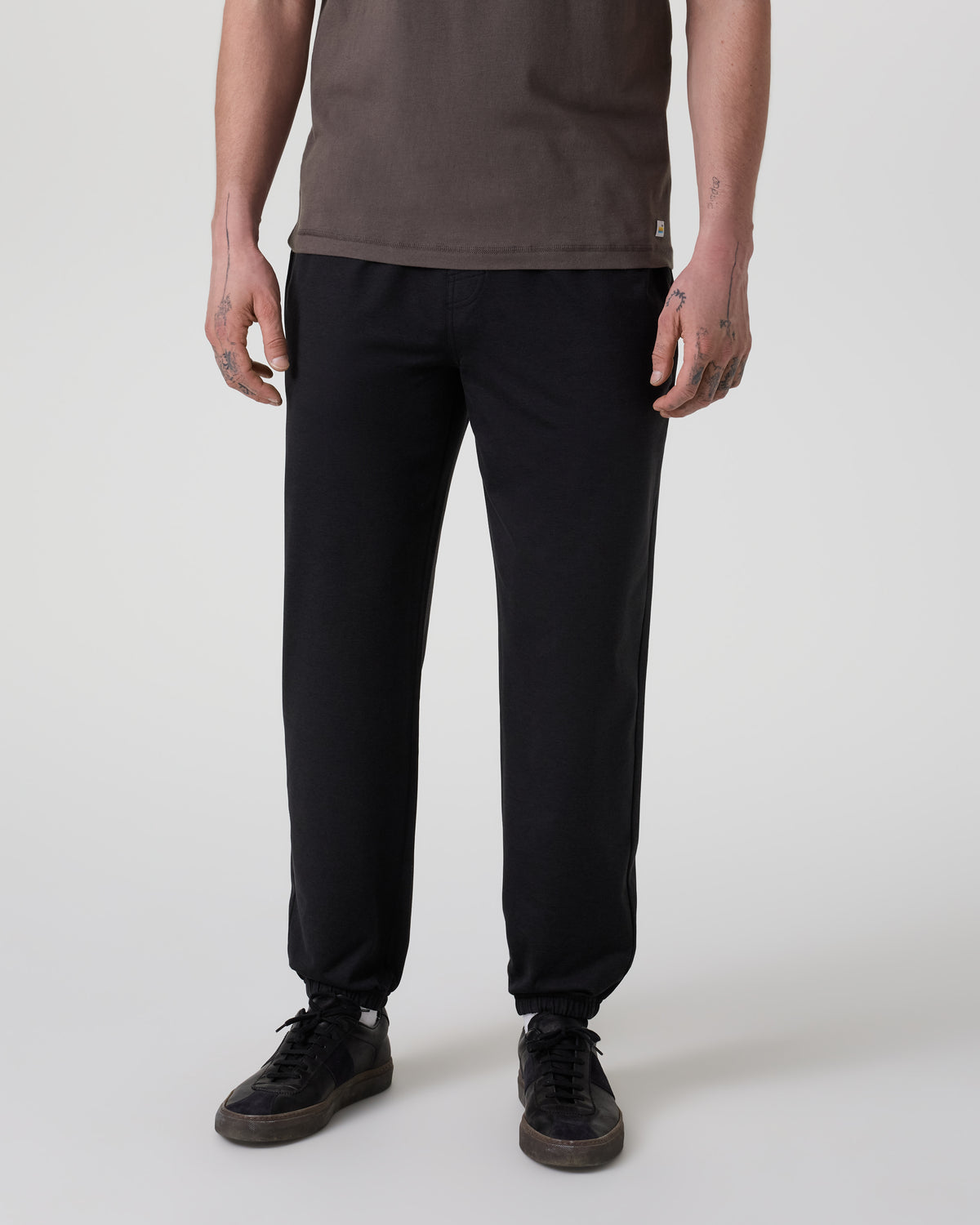 Coronado Performance Sweatpant Classic 30" Black Heather | Vuori