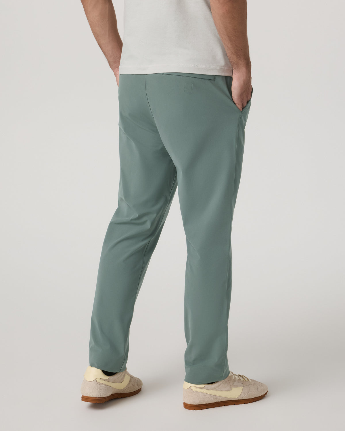 Meta Elastic Waist Pant Classic Fit Men's Marsh Pants | Vuori Clothing