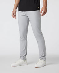 Cascade Tech Chino Pant 32" Men's Fog Chinos | Vuori