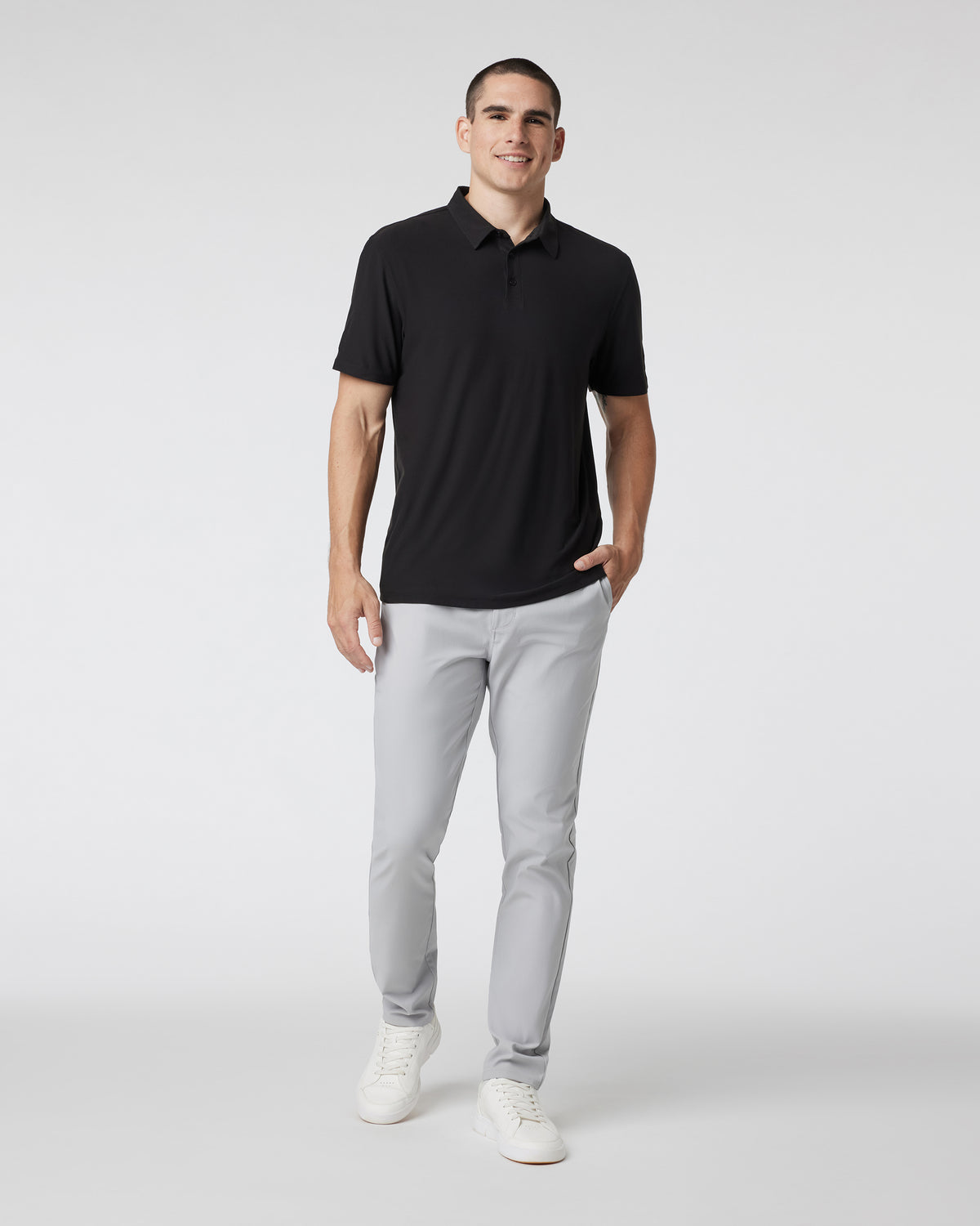 Cascade Tech Chino Pant 32" Men's Fog Chinos | Vuori
