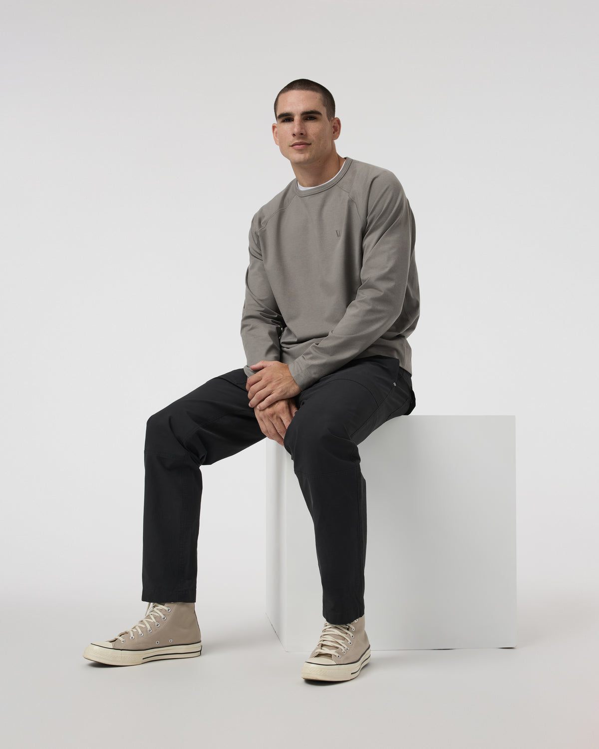 Barren Pant Classic 32" Men's Black Pants | Vuori Discount