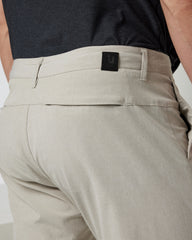 Aim Pant 30" Men's Khaki Golf & Travel Pants | Vuori Sale