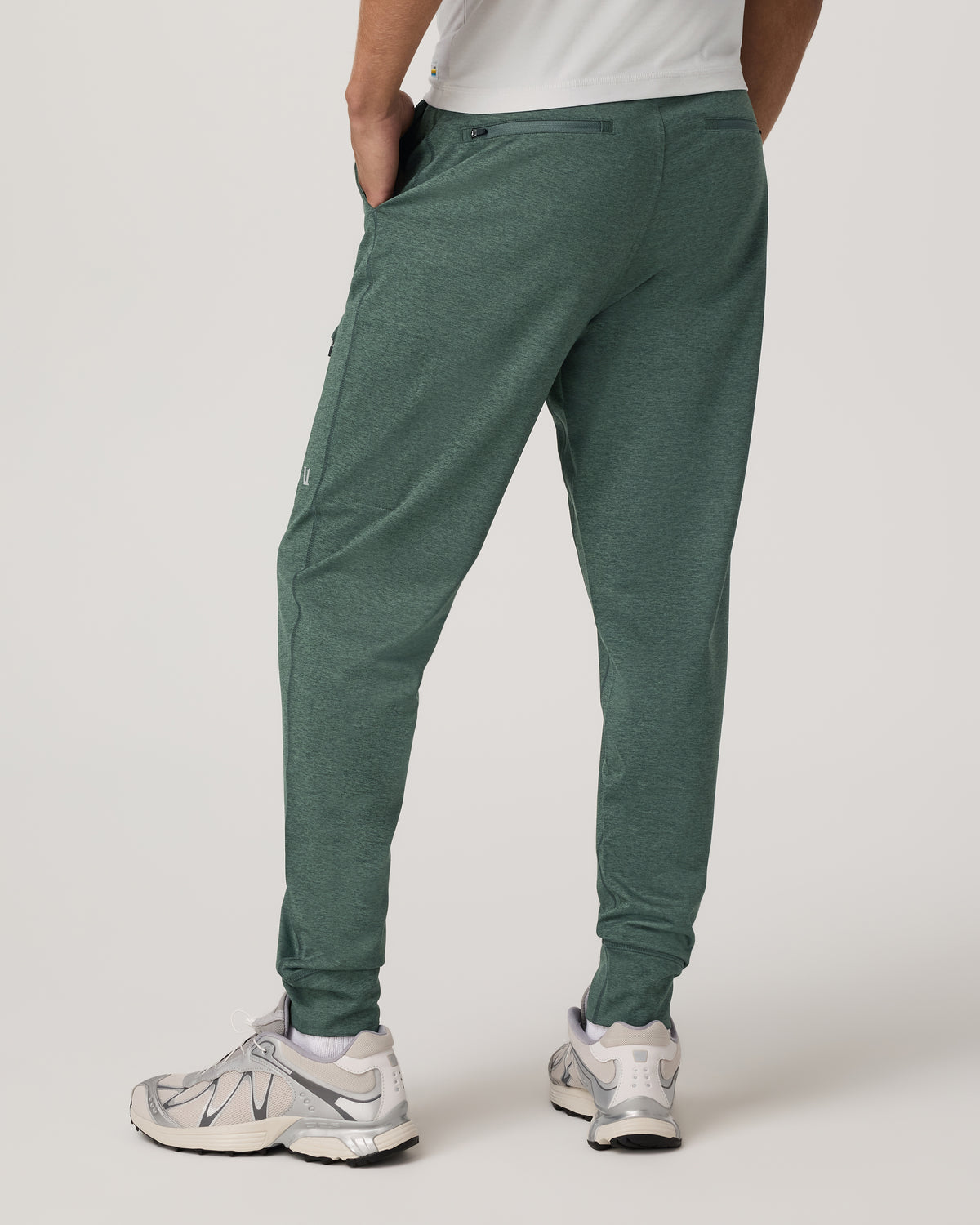 Men's Sunday Performance Jogger 30" Agate Green Heather | Vuori