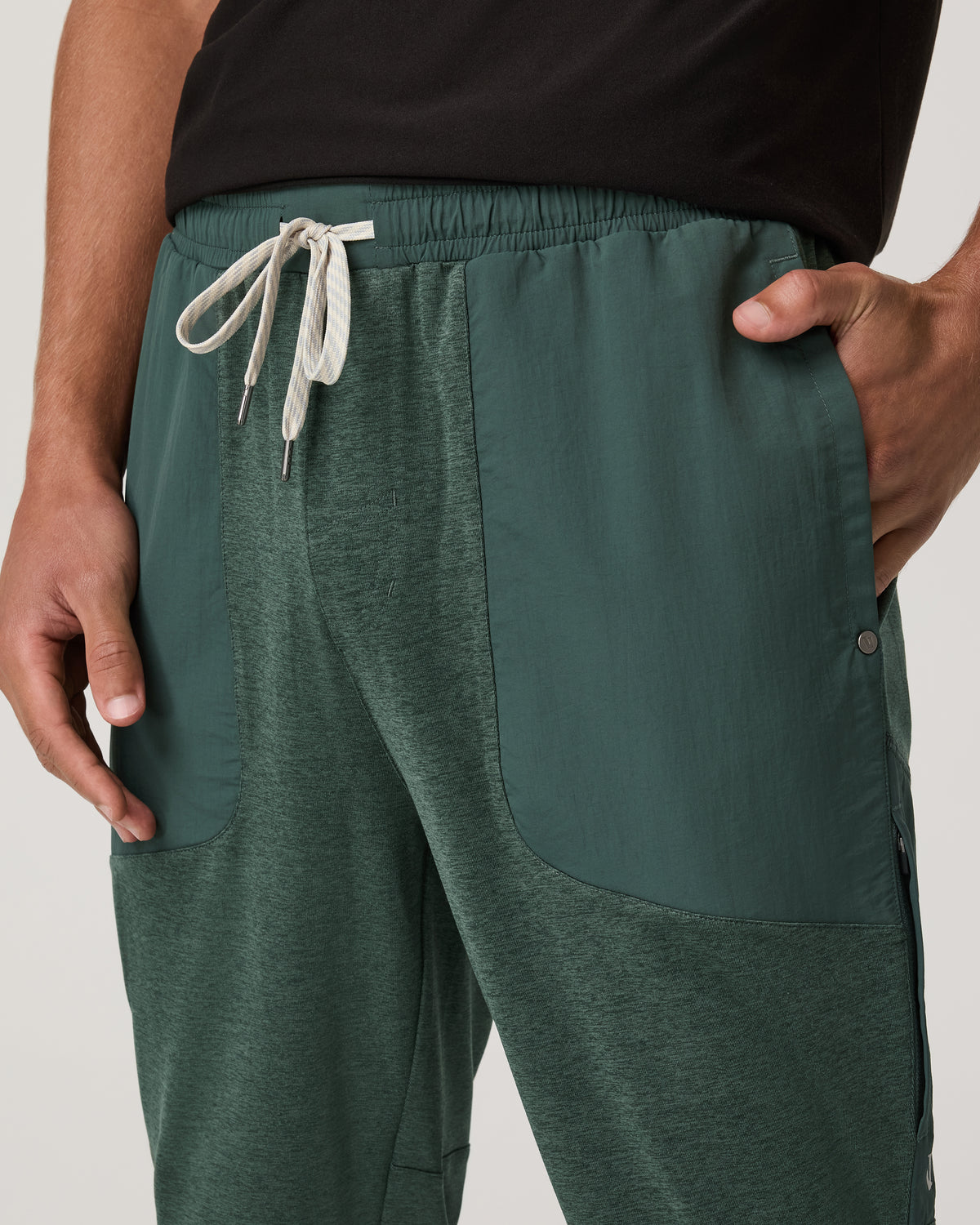 Men's Sunday Mixed Media Jogger 28" Agate Green Heather | Vuori Sale