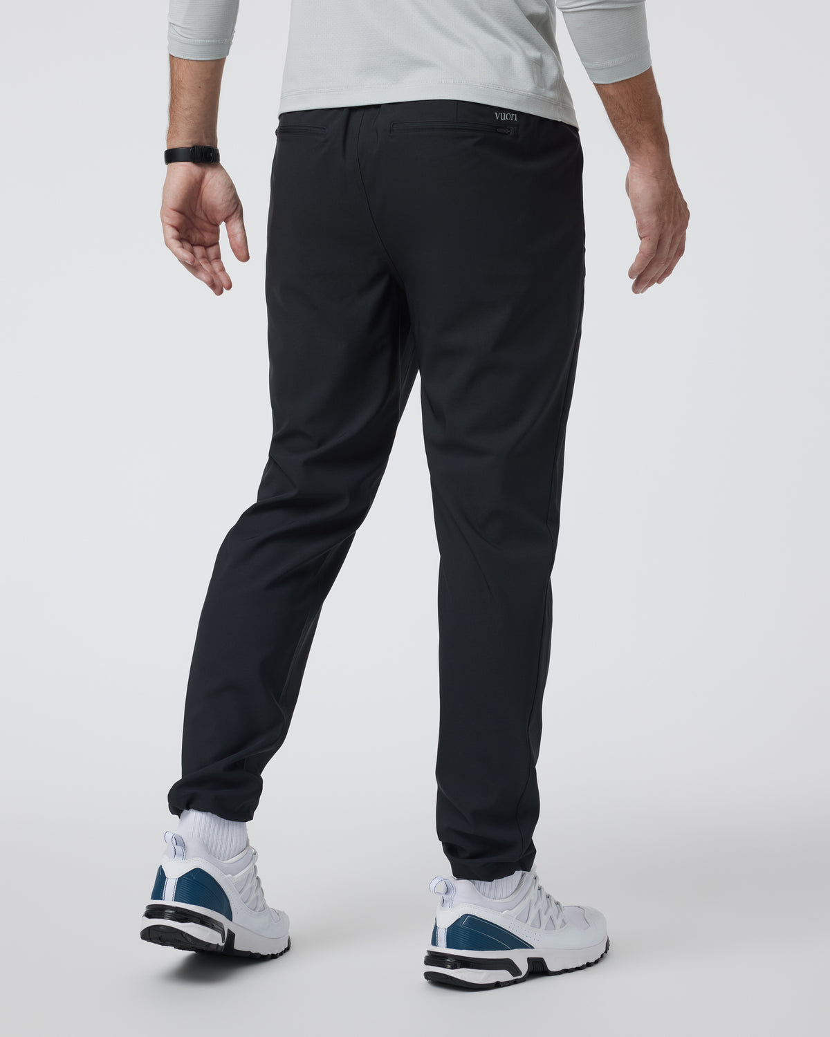 Train Tech Pant Men's Black Training Pants | Vuori Outlet