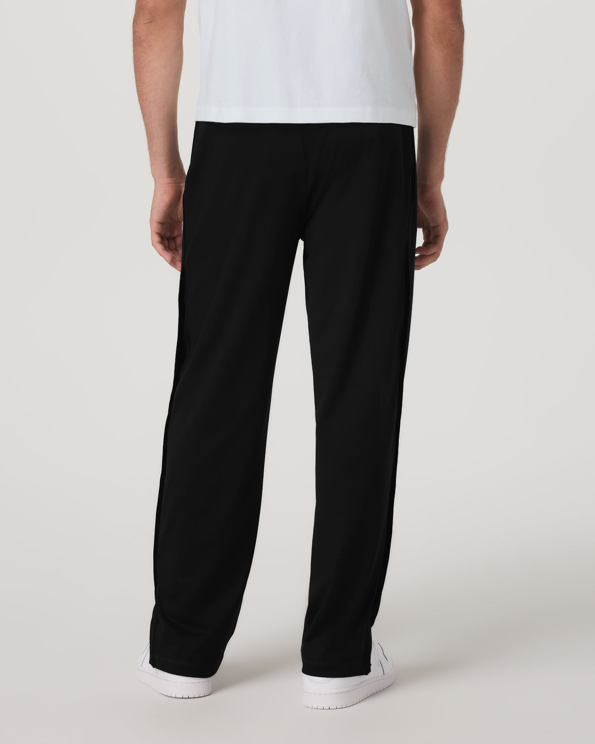 Sunday Warm Up Pant 30" Men's Black Performance Pants | Vuori US