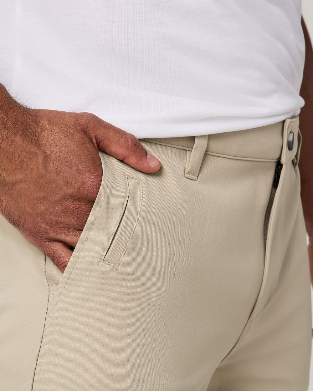 Men's Cascade Tech Chino Athletic Slim Fit 32" Trench | Vuori Clothing
