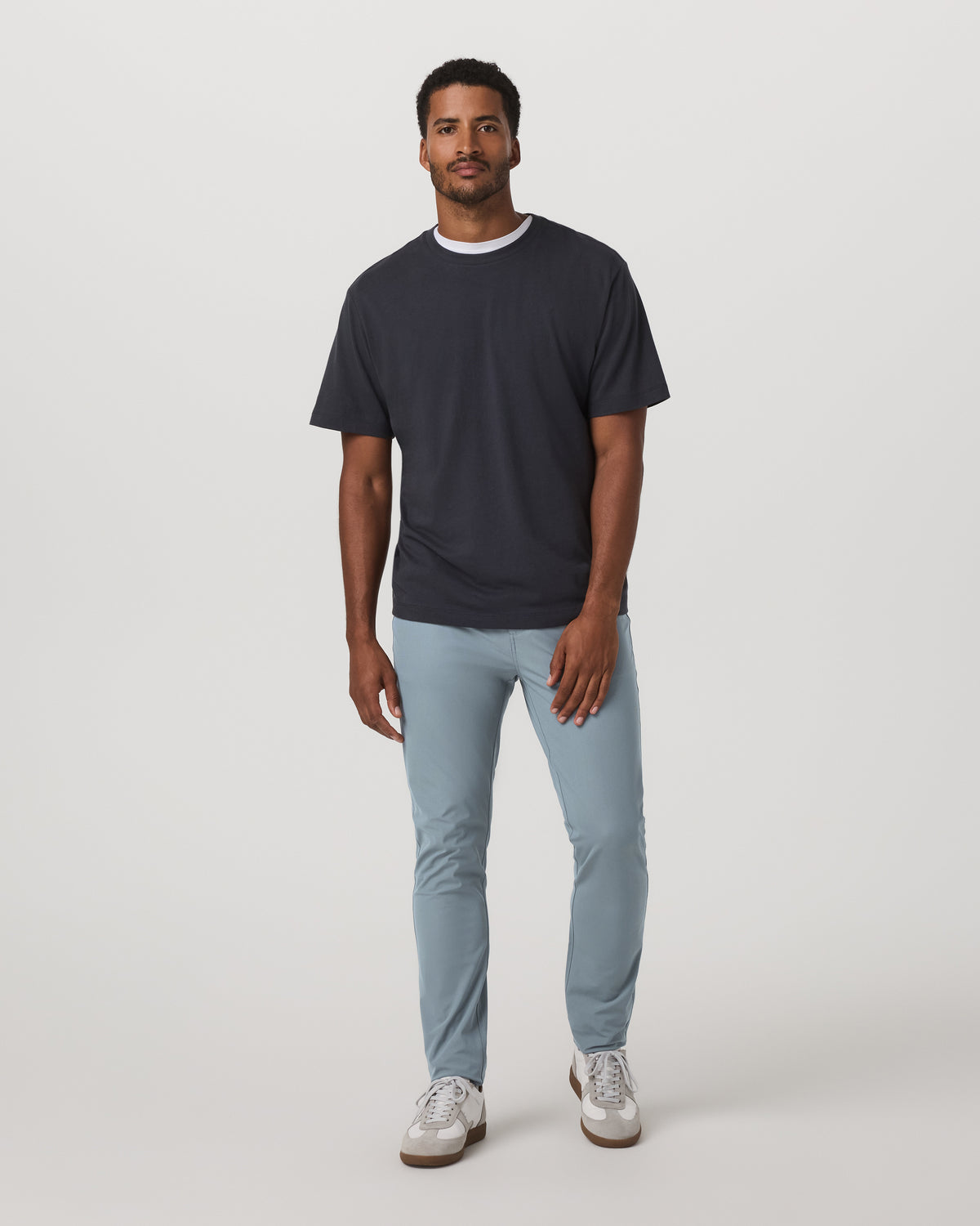 Meta Pant Athletic Slim 32" Dusty Blue 5-Pocket Pants | Vuori Outlet