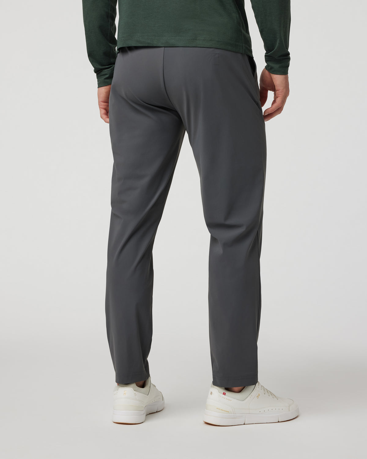 Fleet Chino Pant Athletic Slim 30" Charcoal | Vuori Clothing