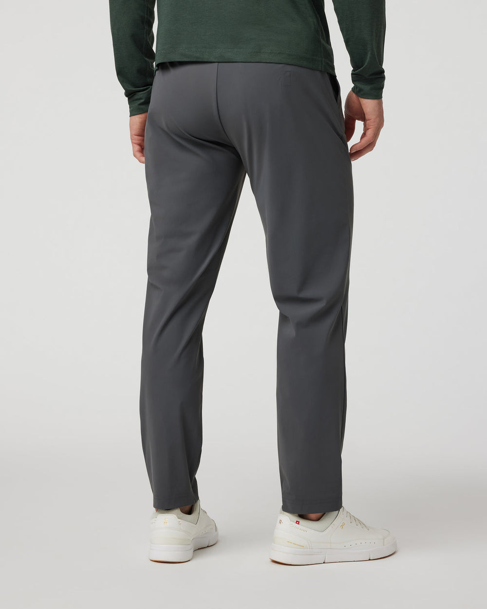 Fleet Chino Pant Athletic Slim 30" Charcoal | Vuori Clothing