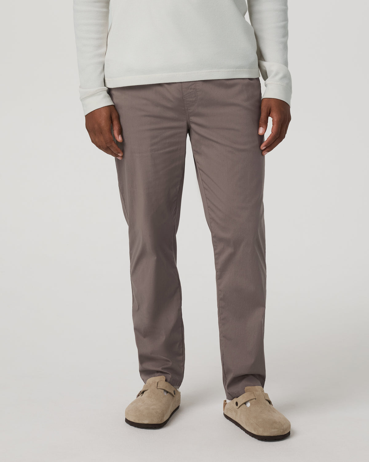 Men's Kore Everyday Pant Lined Classic 30" Smokey Taupe | Vuori